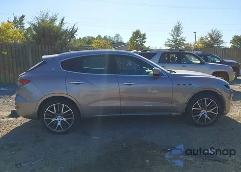 2021 Maserati Levante Granlusso z USA, uszkodzony, nr VIN ZN661XUL2MX359608